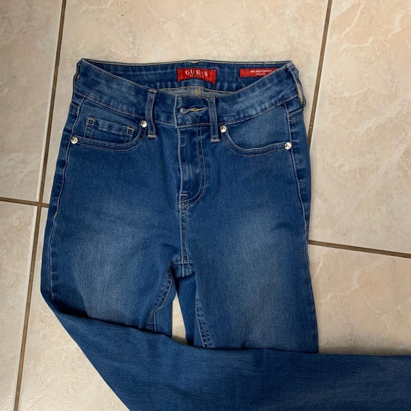 Guess Jeans - Picture 2 of 2